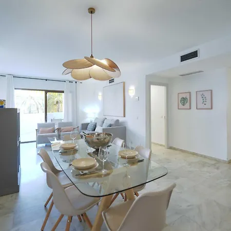 2035 Golden Modern * Μαρμπέλλα