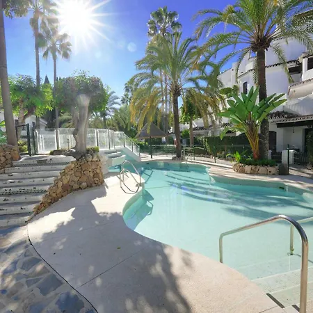 2035 Golden Modern Διαμέρισμα *