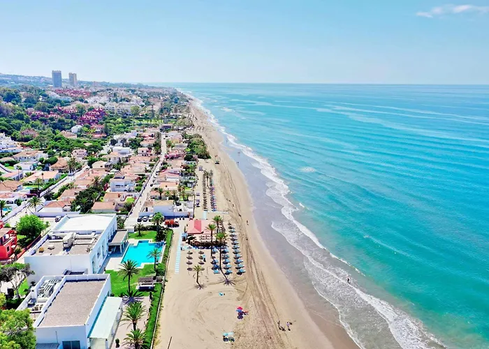 2035 Golden Modern ماربيا